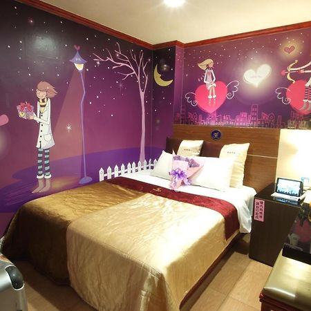 Golden Swallow Hotel Синьчжу Экстерьер фото