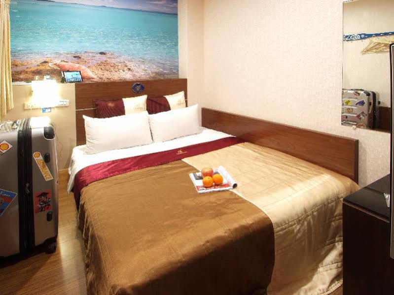 Golden Swallow Hotel Синьчжу Экстерьер фото